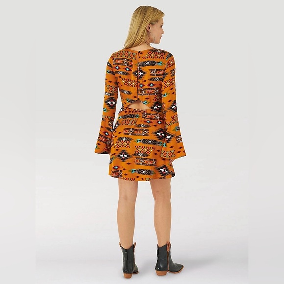 Wrangler Aztec Print Dress - Picture 3 of 8